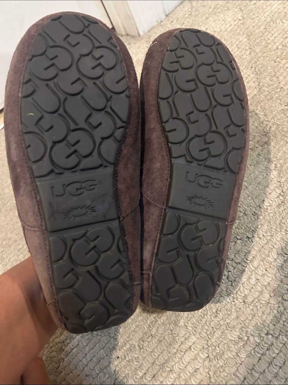 UGG ASCOT Men's Brown Suede Moccasin Slipper - Plush Lined Comfort - Picture 10 of 16